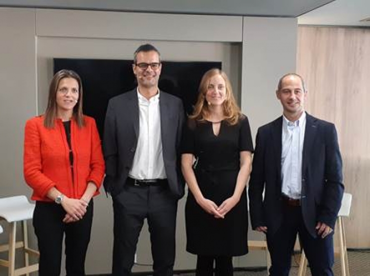 
Clara Campàs, sòcia fundadora de Asabys Partners, Salvador Aznar-Benitah i Valerie Vanhooren, fundadors d'Ona Therapeutics, i Sergio Pérez, director de Sabadell Venture Capital.
 
