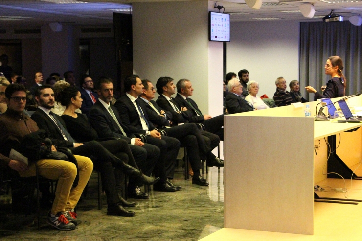 Un moment de la xerrada de la cofundadora i sòcia gerent de Pear VC, Mar Hershenson.