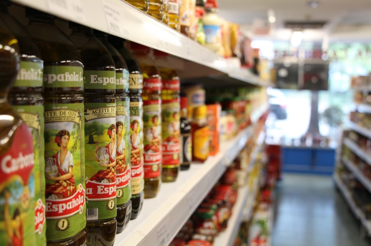 Productes exposats en un supermercat.