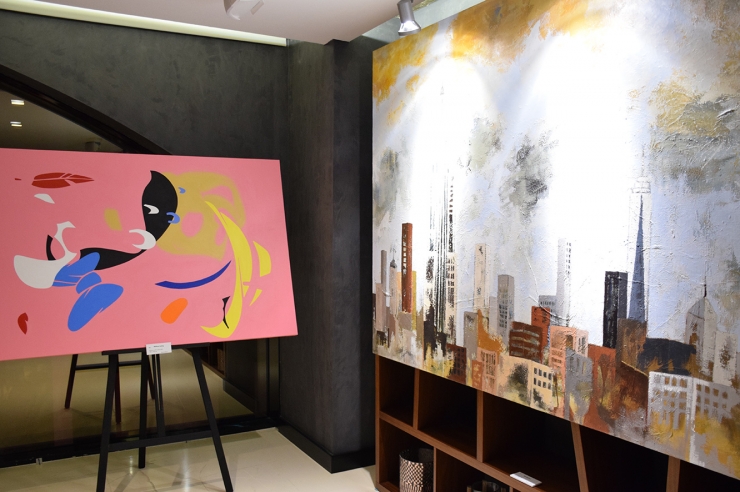 Obres exposades a la mostra 'The Art One'.