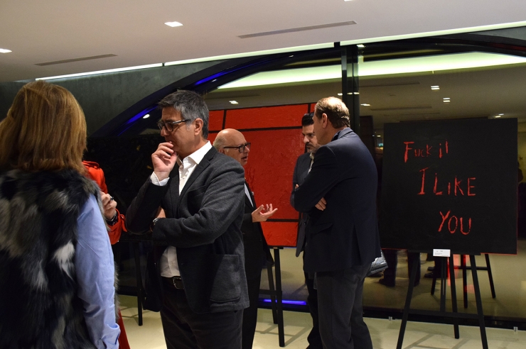 Un moment de la inuaguració de la mostra 'The Art One', a Pyrénées.