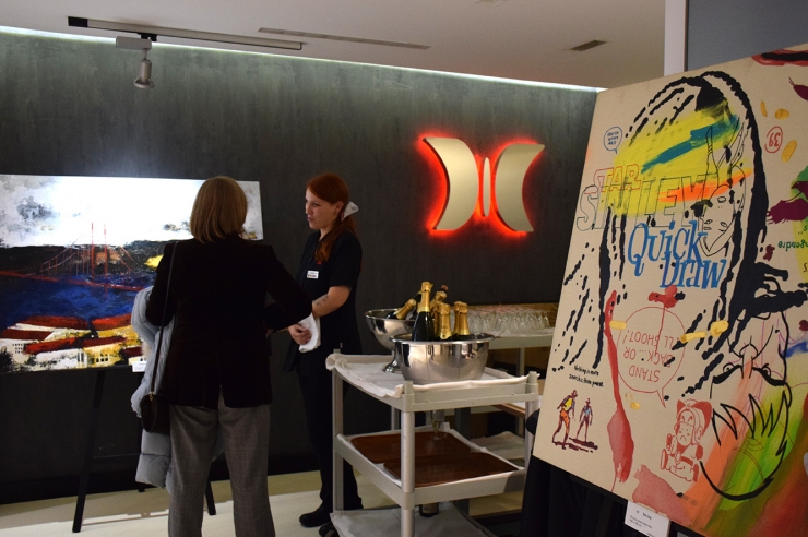 Un moment de la inauguració de la mostra 'The Art One'.