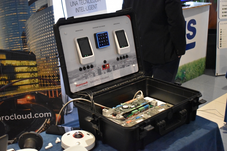 Un aparell destinat a la seguretat.