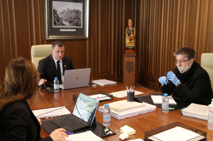 Un moment de la sessió de consell de comú de Sant Julià de Lòria celebrada recentment per via telemàtica i en la qual es va aprovar el pressupost.