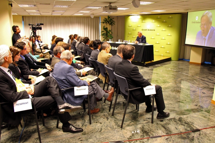 Víctor Pou, durant una conferència a Crèdit Andorrà.