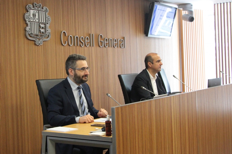 El ministre de Finances, Eric Jover, durant la seva compareixença a la comissió legislativa de Finances i Pressupost.