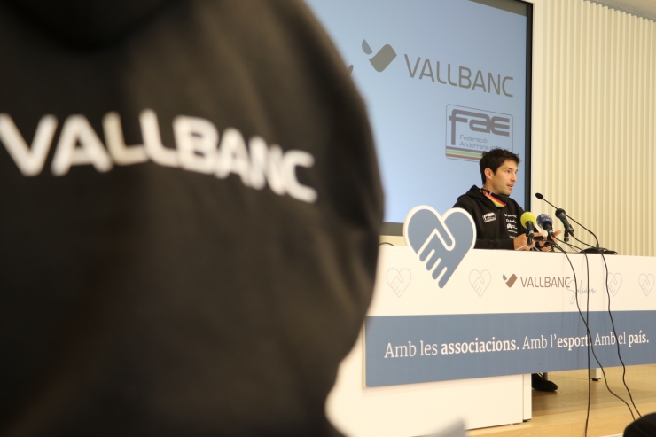 El membre de l'equip de la FAE de surf de neu i estil lliure, Lluís Marín.