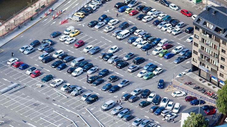 L'aparcament del Parc Central.