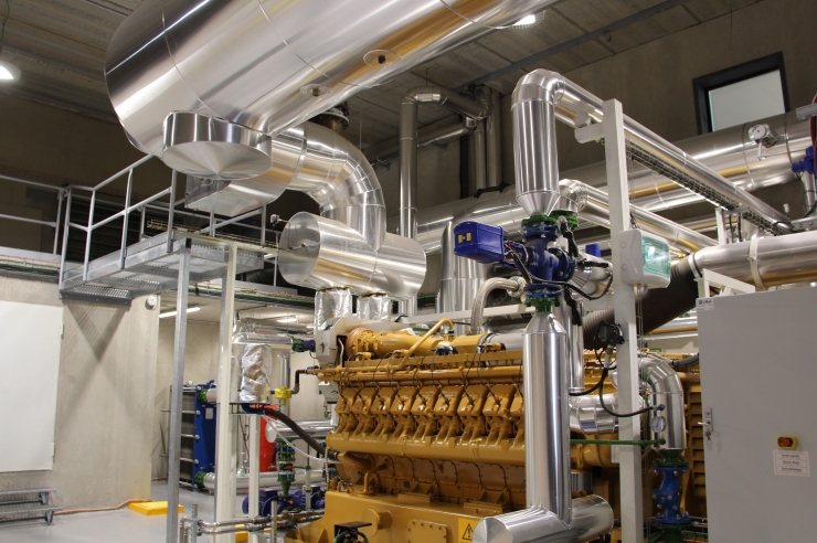 Una imatge de l'interior de la planta de cogeneració de Soldeu.