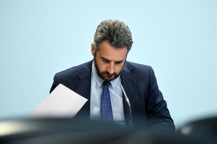 El ministre de Finances, Eric Jover, durant una roda de premsa.