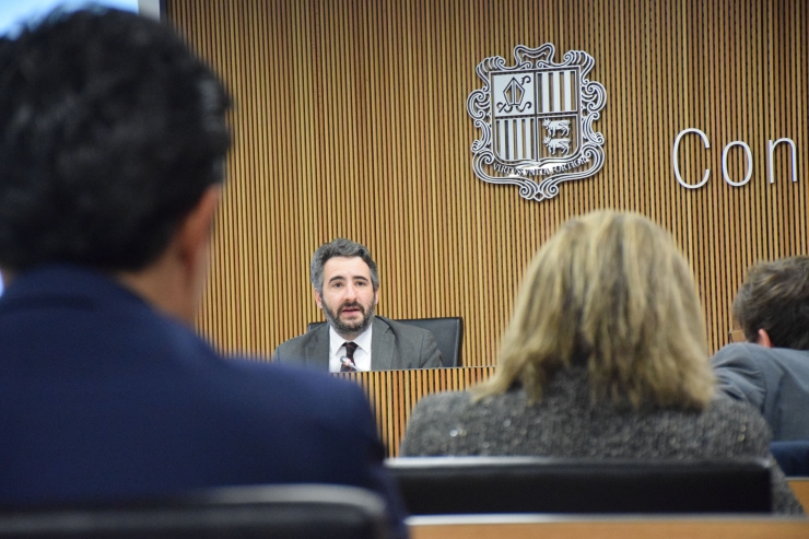 El ministre de Finances, Eric Jover, durant la presentació del pressupost per a l'exercici 2022 davant la comissió de Finances al Consell General.