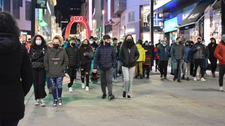 Un instant de l'avinguda Meritxell.