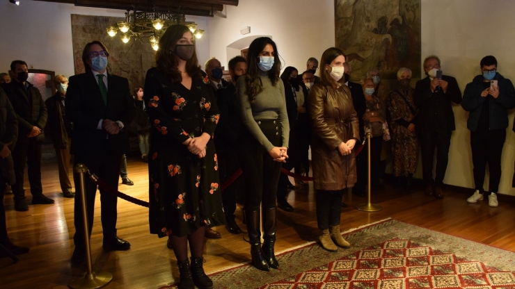 La nova cap de l'Agència Andorrana de Protecció de Dades, Resma Punjabi, juntament amb les dues inspectores de l'agència, Gemma Gaset i Agda Castillo, durant el jurament dels càrrecs.