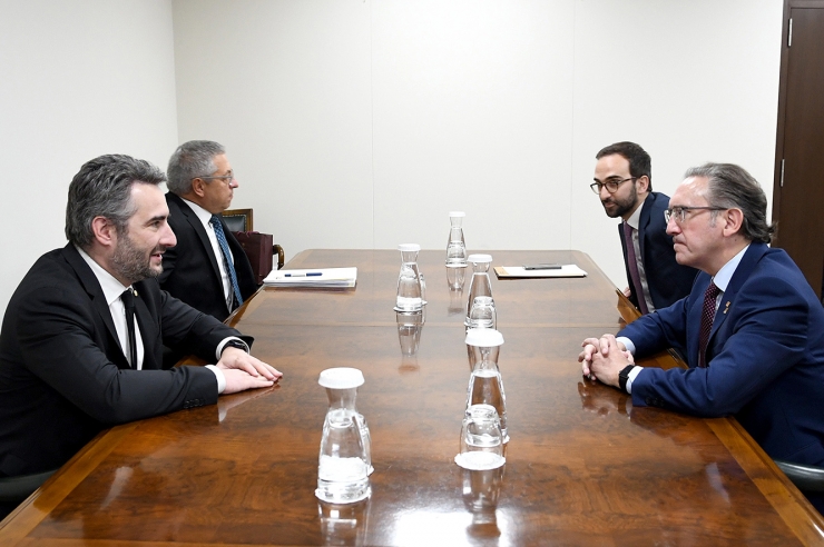 Un moment de la trobada entre el ministre de Finances i Portaveu, Eric Jover, i el conseller d’Economia i Hisenda de la Generalitat de Catalunya, Jaume Giró.