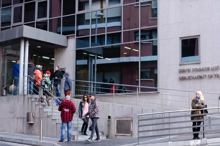 L'edifici on es troba el Servei d'Ocupació.