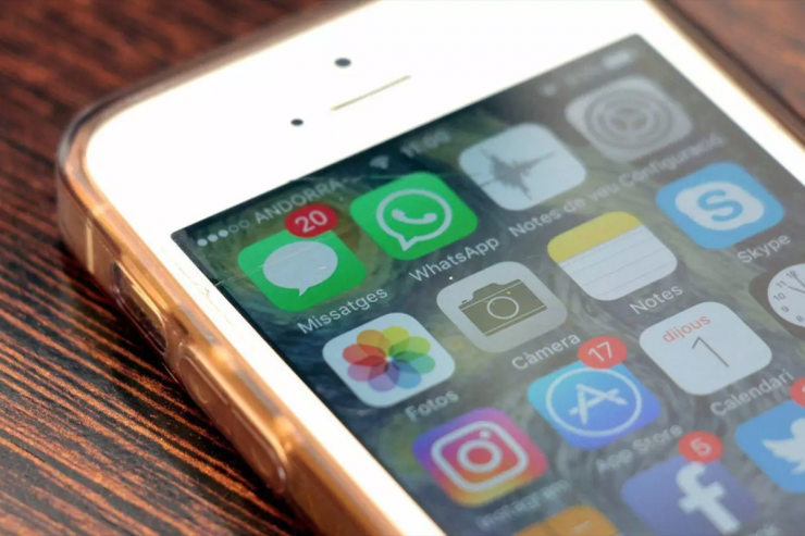 El conjunt dels serveis de telecomunicacions manté una evolució positiva interanual.