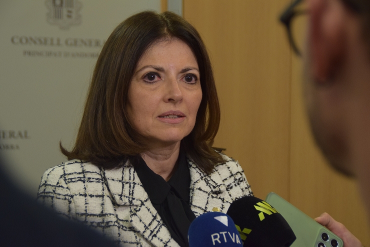 La ministra d’Afers Exteriors, Imma Tor, en roda de premsa.