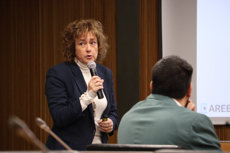 La presidenta del Consell d’Administració de l’Agència Estatal de Resolució d'Entitats Bancàries (AREB), Sílvia Cunill, al Consell General.