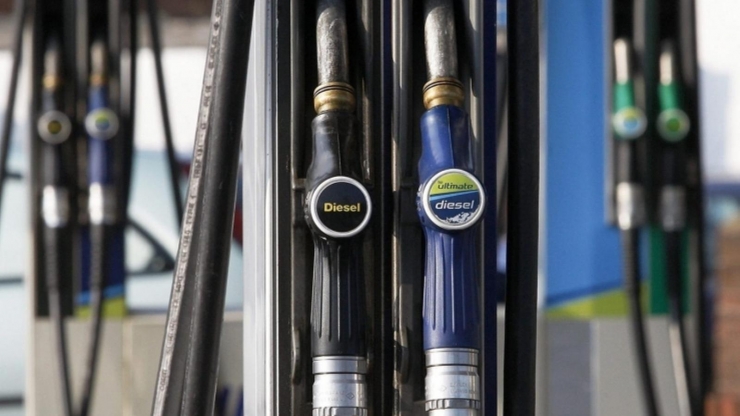 Puja la importació de carburants durant el febrer.