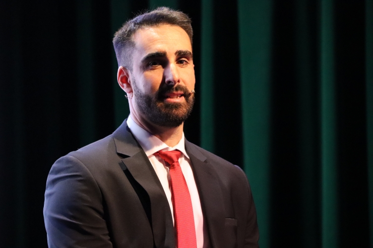 El director general d’UNNIC, Jose Fulgencio Cano, durant la roda de premsa del tercer aniversari d’Unnic.
 