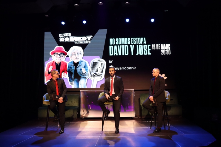 El director de màrqueting, Pedro Moran, el director general d’UNNIC, Jose Fulgencio Cano, i el director comercial, Toni Alonso, durant la roda de premsa del tercer aniversari d’Unnic.
 