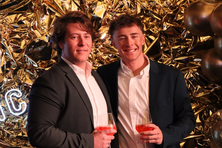 Convidats durant la festa d'aniversari d'Unnic.