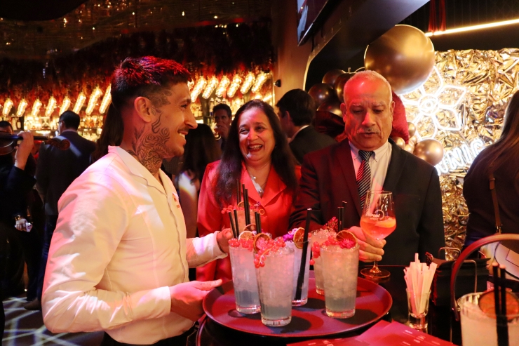 Convidats durant la festa d'aniversari d'Unnic.