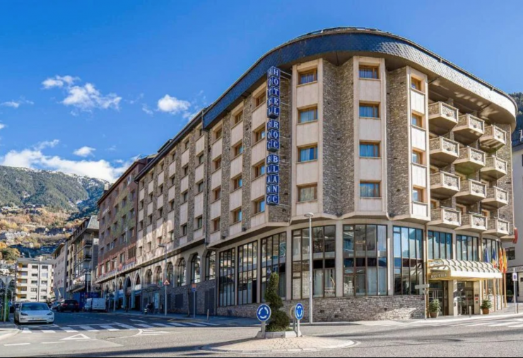 Façana de l'hotel Roc Blanc d'Escaldes-Engordany.