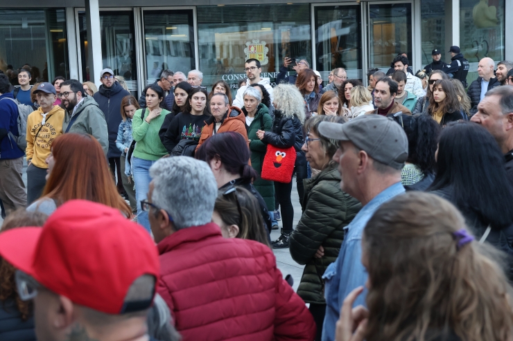Les prop de 200 persones a la concentració.