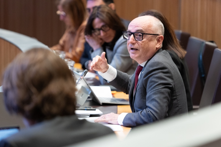 El ministre de Finances, Ramon Lladós, al Consell General.