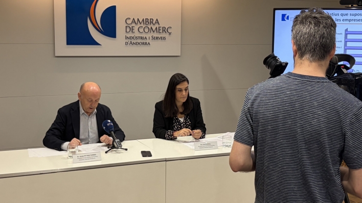 El president i la directora de la Cambra de Comerç, Josep Maria Mas i Sol Rossell.
 