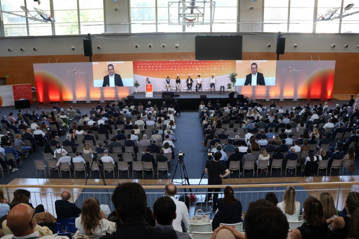 El fundador i director de producte i operacions de Aiball, Jordi Fortuny, la CEO de Colorsensing, María Eugenia Martín, el CEO de Repscan, Josep Coll, el Co-Founder de Agrin'Pulse, Jordi Garcia, i el CCO de 4Mediks, Albert Farré, durant la taula rodona de Start Ups.
 
 