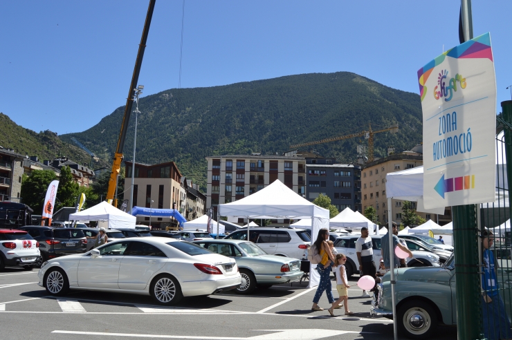 L'espai d'automoció a l'Enfira't.
